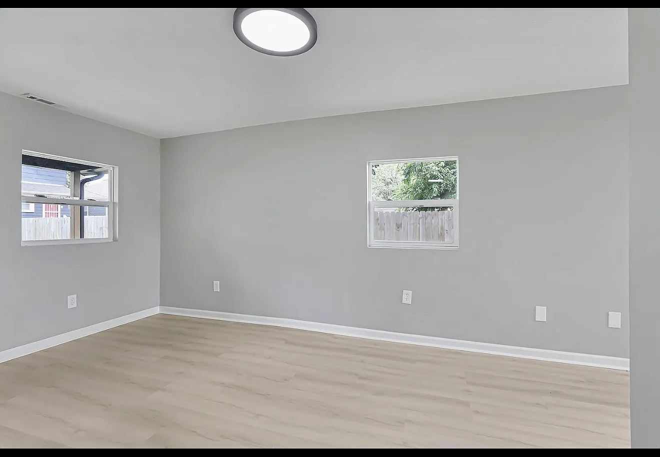 2 bed, 750 sqft, $1,500 — Photo 3