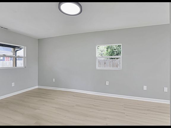 3rd image of 1341 Genessee Ave