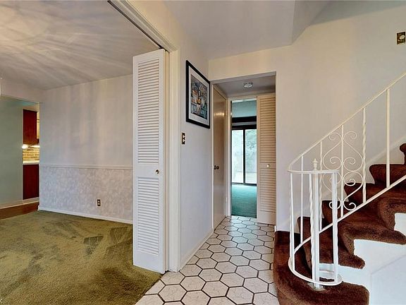 4th image of 4902 Hartley Dr