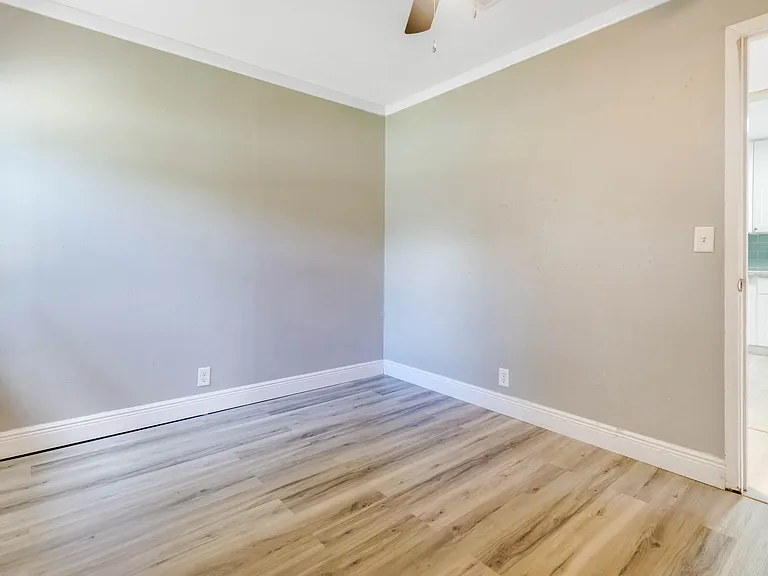 4519 Martha Ave — Photo 23