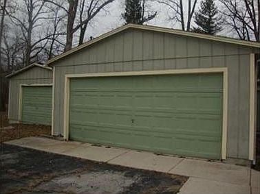 2nd image of 2100 Lyn Grove Dr