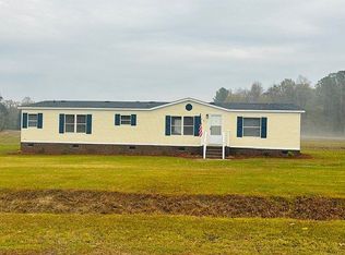 261 Harding Ln, Washington, NC 27817