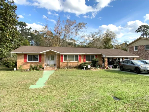 1802 Camellia Dr, Waycross, GA 31501