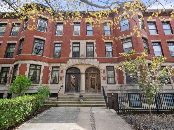 1865 Beacon St APT 3, Brookline, MA 02445