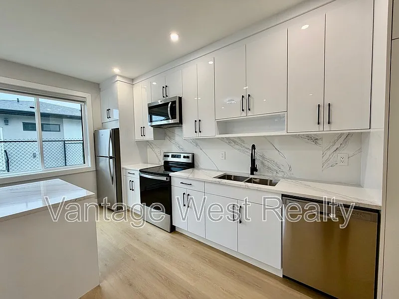 1 bed, 1.0 bath, 520 sqft, $1,600 — Photo 2
