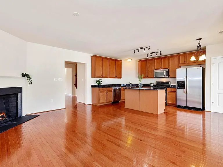 22934 Arora Hills Dr — Photo 6