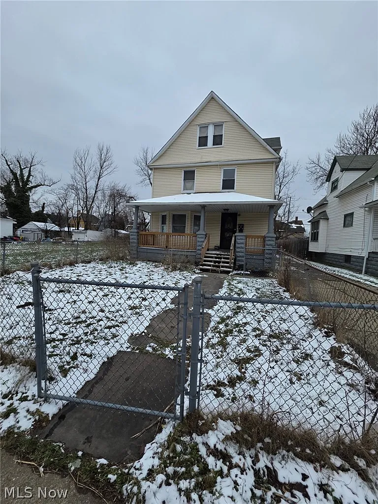 4230 E 126th St photo 1