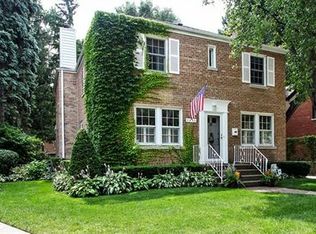 7037 N Mendota Ave, Chicago, IL