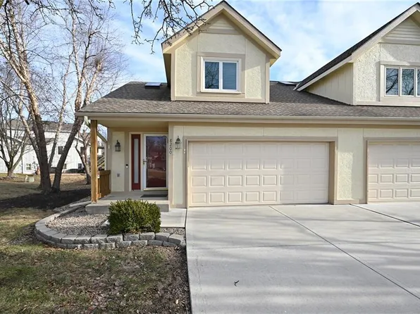 8200 NW Bradford Ct, Kansas City, MO 64151