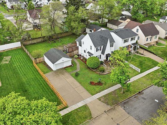 5th image of 2703 Wyndale Rd