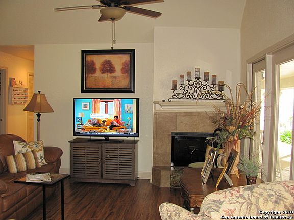 4th image of 2279 Kensington Way