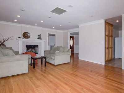 10219 Hayvenhurst Ave, North Hills, CA, 91343