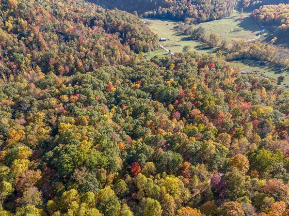 8 Hardwicks Creek Rd, Clay City, KY 40312