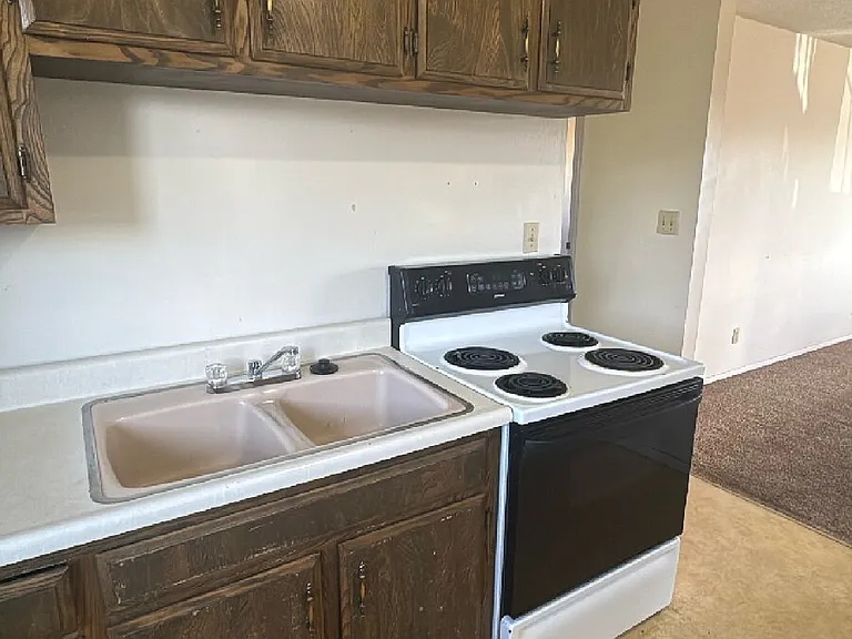 1953 N 9th St #2 — Photo 8