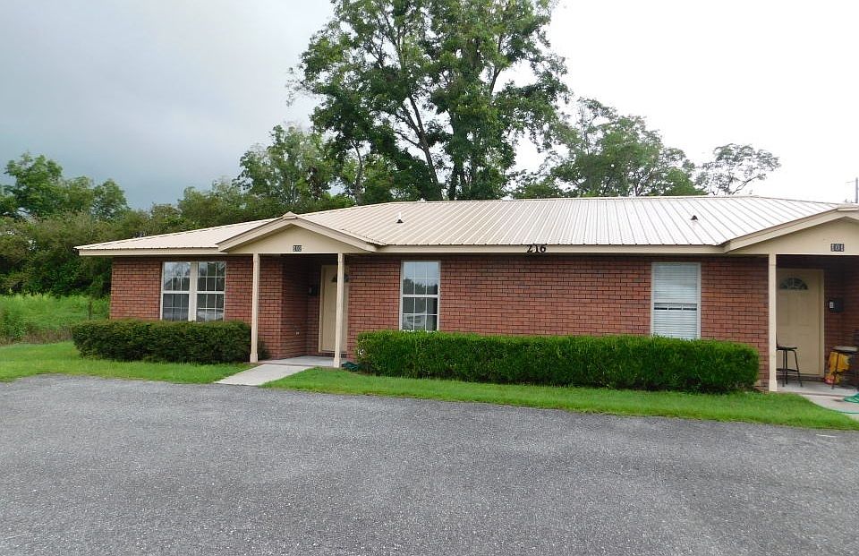 1st image of 216 SW Cannon Creek Dr #102
