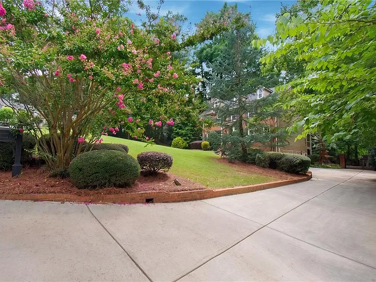 320 Derby Ridge Trce — Photo 64