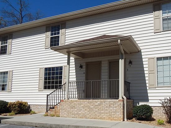 2nd image of 563 Boring Chapel Rd APT 8