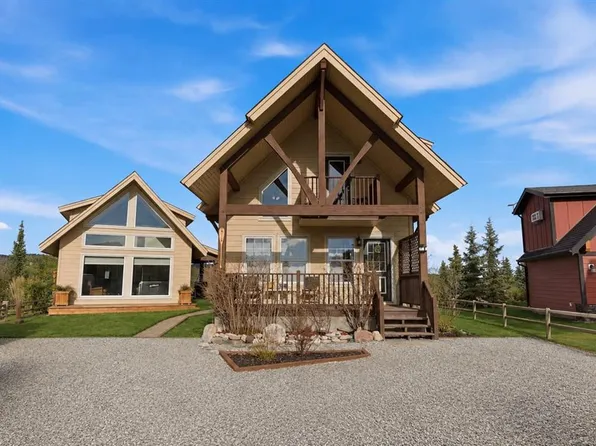 212 SW Cottageclub Cres, Rural Rocky View County, AB T2K 1B3