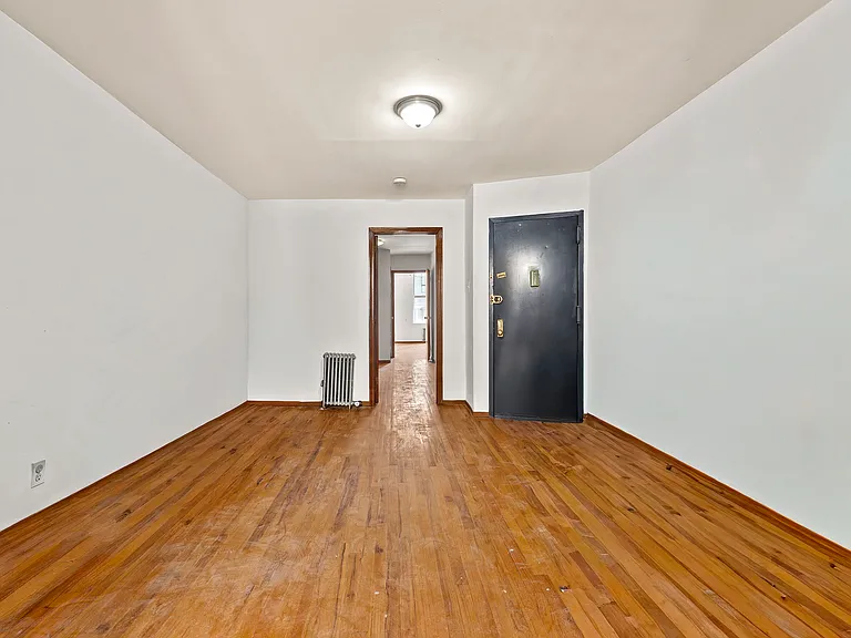 96 Graham Ave #1B — Photo 4