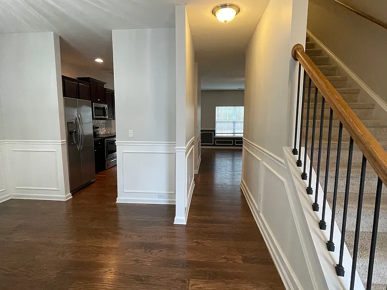 918 Rockleigh Dr — Photo 10
