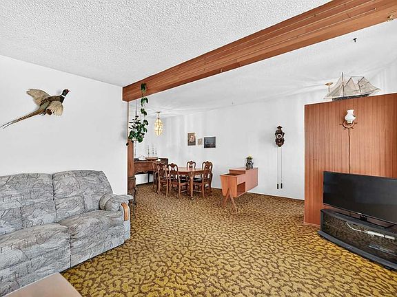 5th image of 1523 N 24th Ave NW