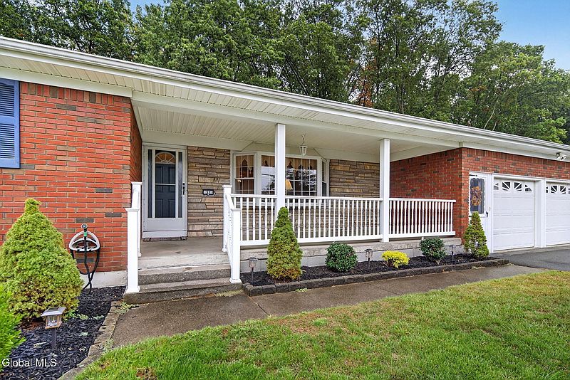 2nd image of 37 Gadsen Court