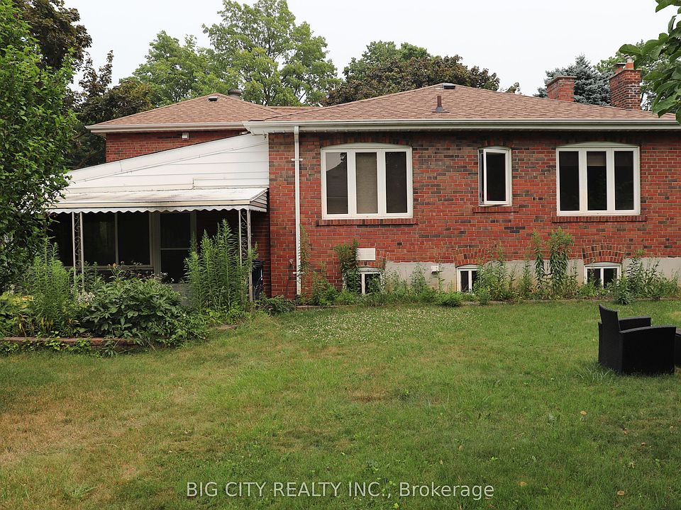 1st image of 30 Lozoway Dr