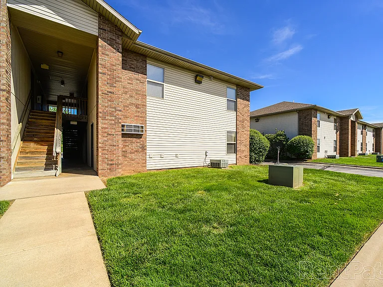 Huntley Ridge East — Photo 17
