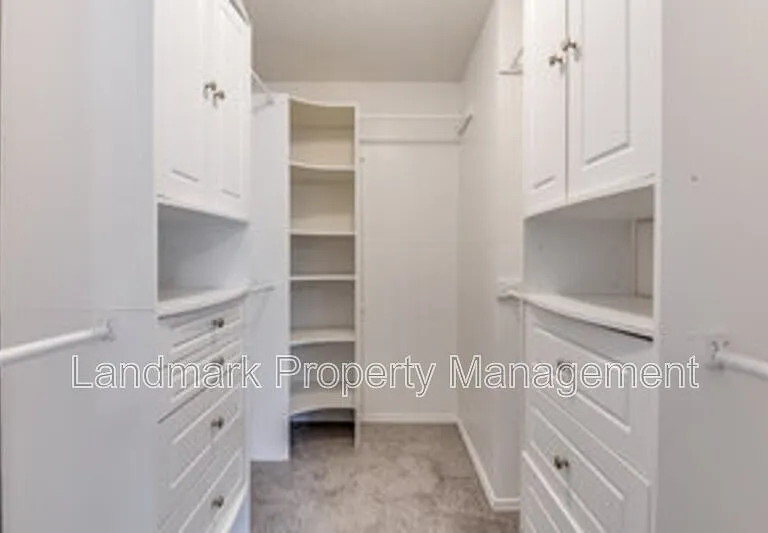 625 Hollyberry Dr — Photo 21