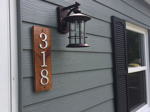 NEW exterior love lights