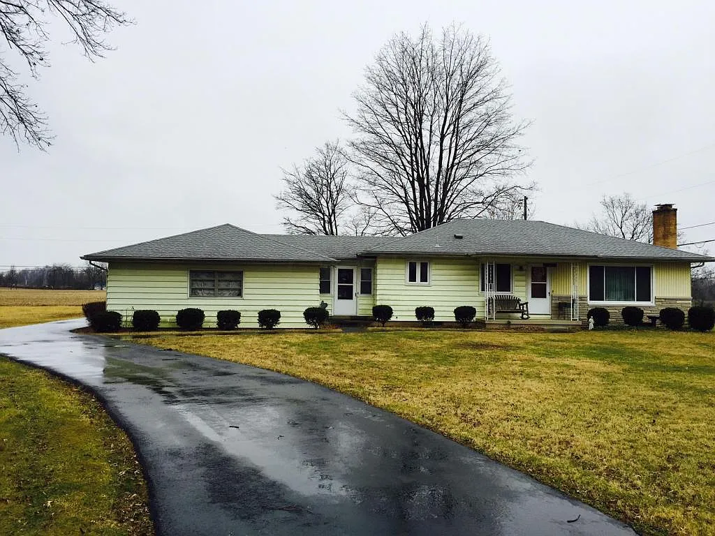 281 Lockville Rd photo 1