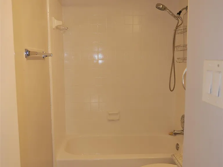 7410 Canasta Ln — Photo 21