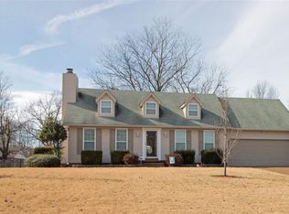 37 Golden Leaf Cv, Jackson, TN 38305