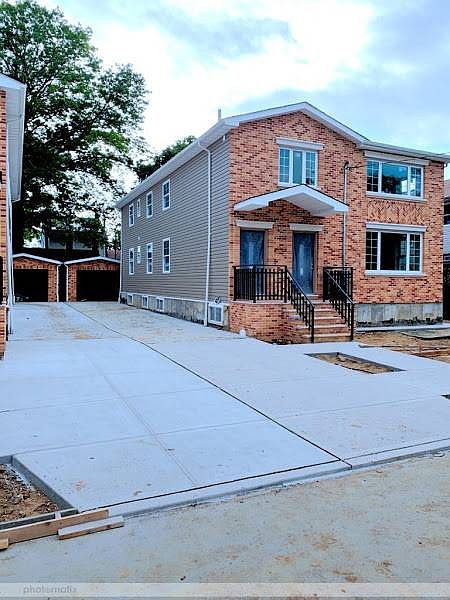 1st image of 11542 175th St