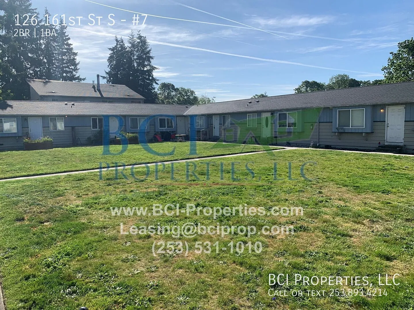 Spacious 2 bedroom apartment available in Spanaway. — Photo 2