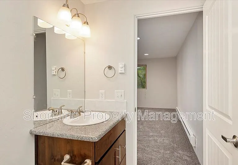 2085 W Brittany Ln #101 — Photo 34