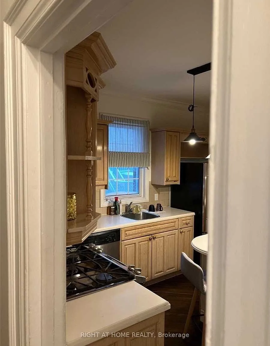 2 bed, $2,550 — Photo 3