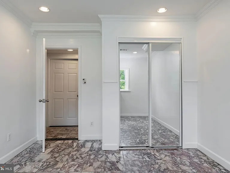 11325 Bacon Race Rd — Photo 44