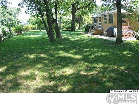 2nd image of 1466 Cedarview Ave