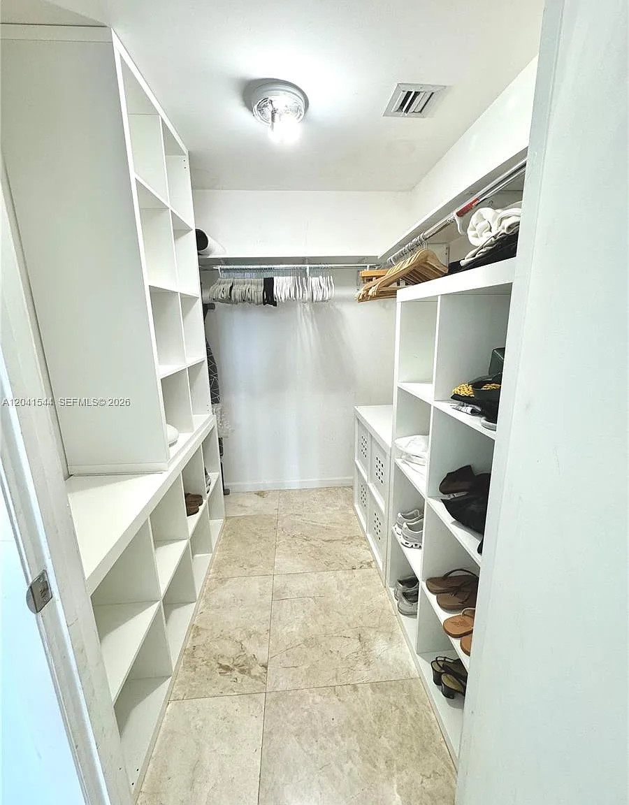 1 bed, 798 sqft, $4,100 — Photo 4