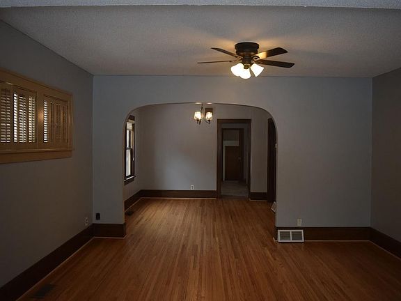 4th image of 1521 Garfield Ct #1
