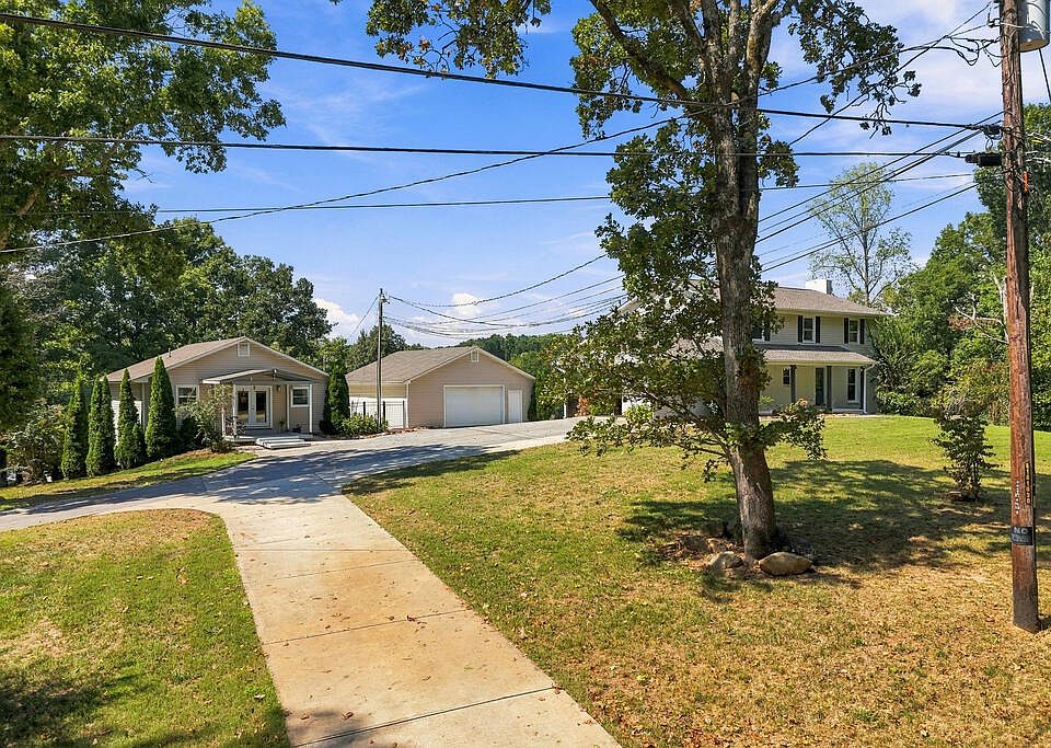 1st image of 479 Montview Dr