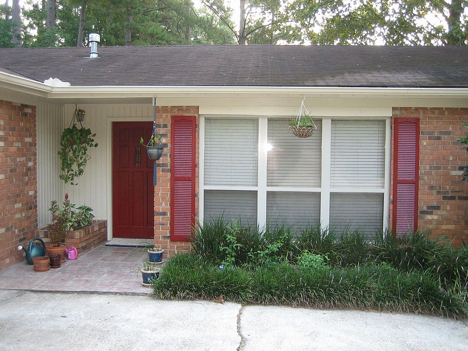 2nd image of 3625 Londerry Dr