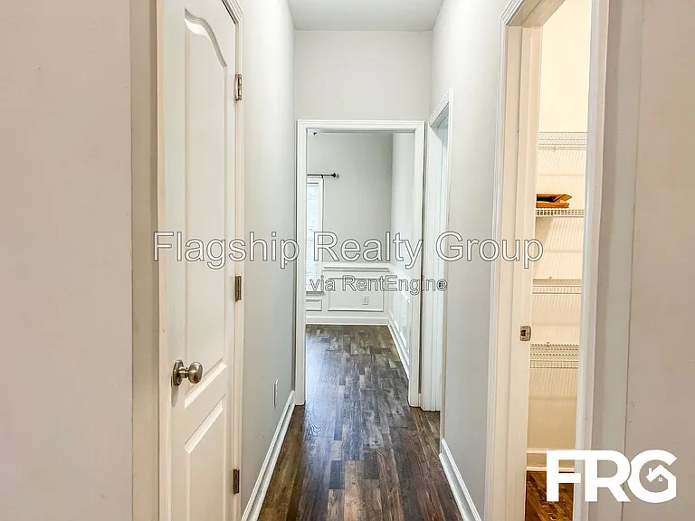 491 Fallingbrook Dr — Photo 13