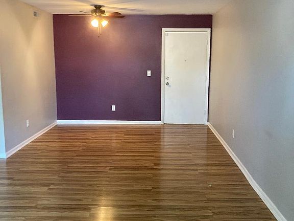 3rd image of 1143 1/2 Hartford Ave