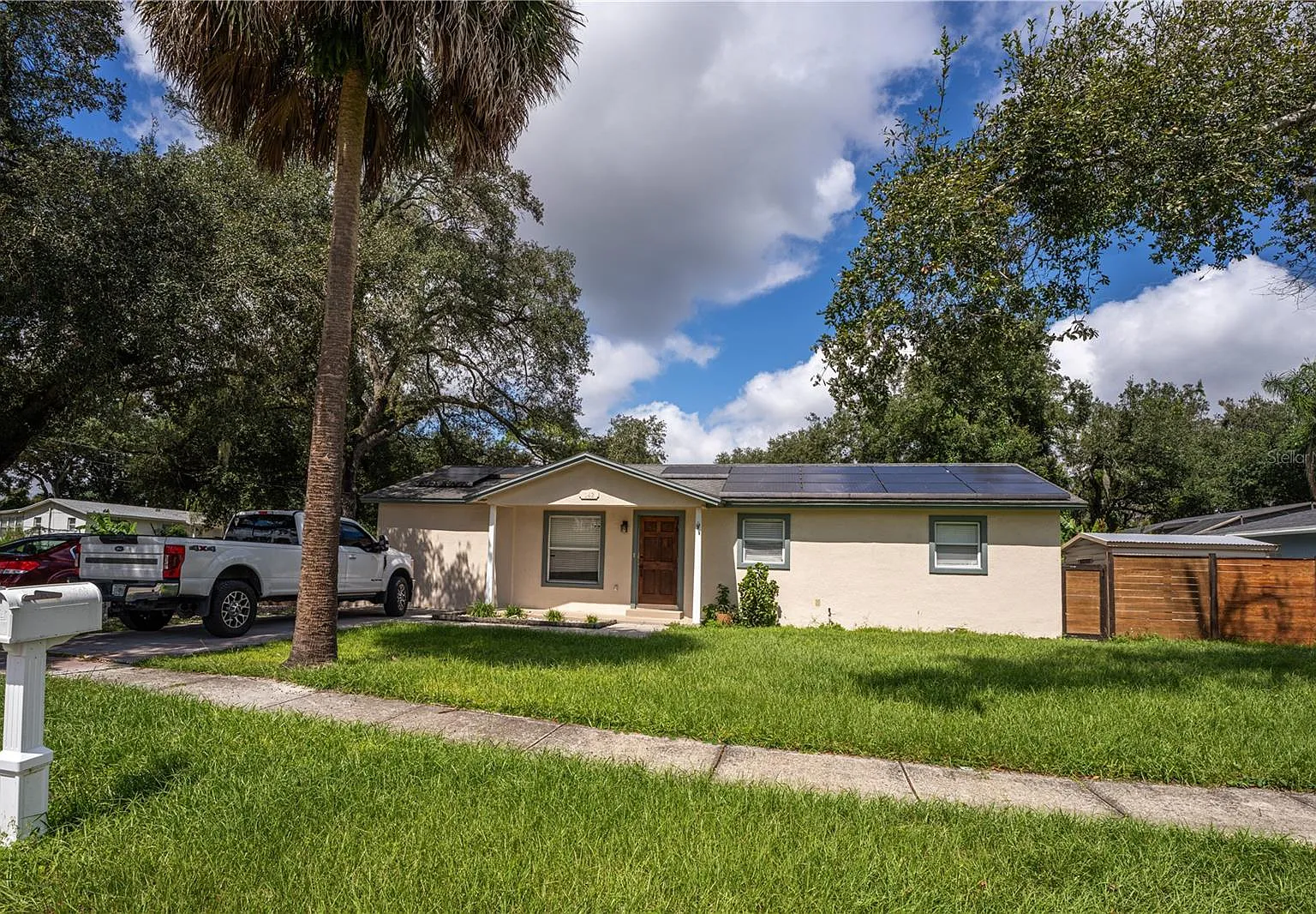3 bed, 2.0 bath, 1280 sqft, $2,200 — Photo 1