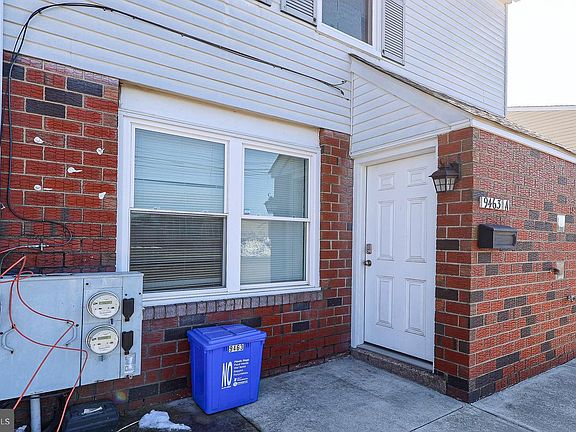 2nd image of 9463 Ashton Rd