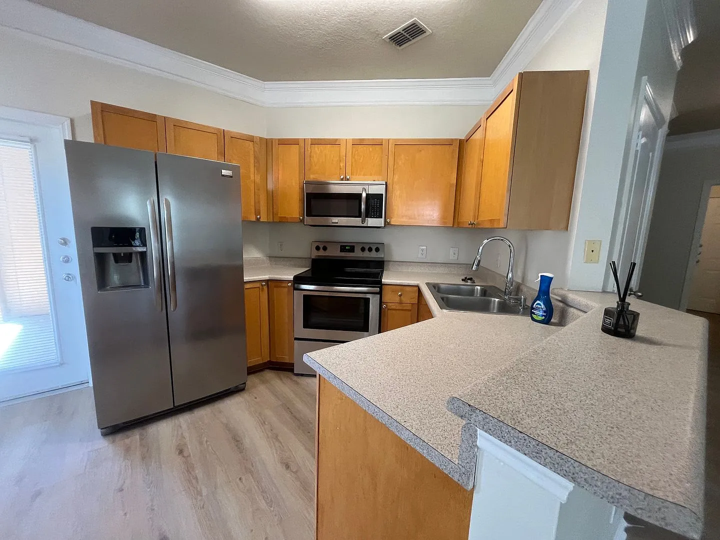 Prime Orlando Rental Minutes from Disney & Shopping — Photo 2