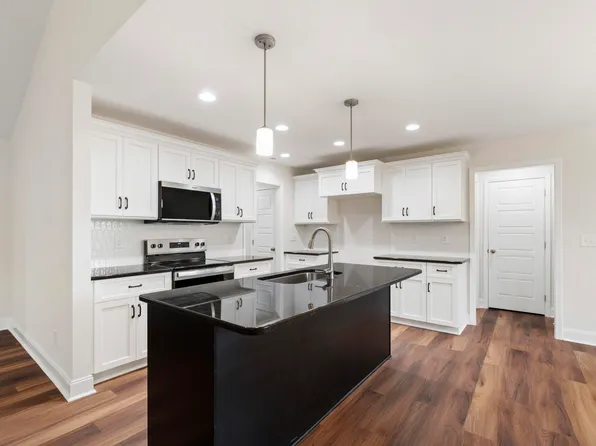 157 Harmony Trl, Broadway, NC 27505