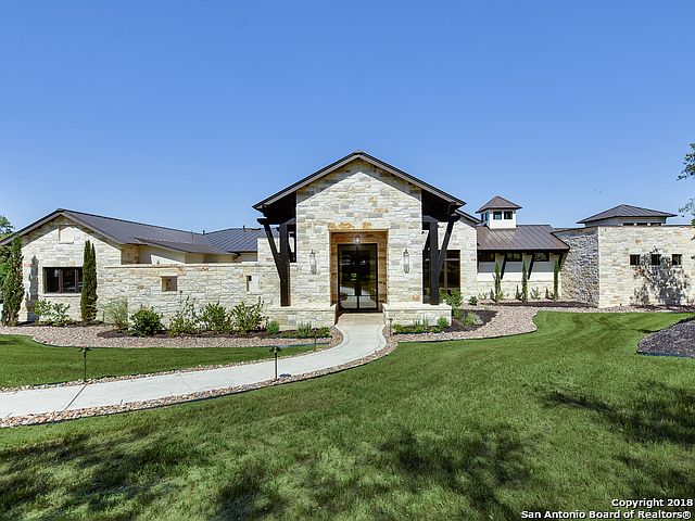 1st image of 102 Winding Ln